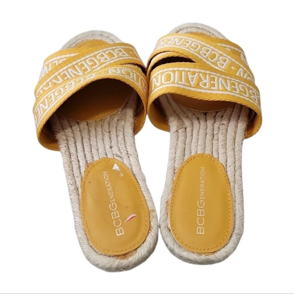 BCBGeneration Women Espadrille Maya Logo Slide Sandal Size 8M  NWOT